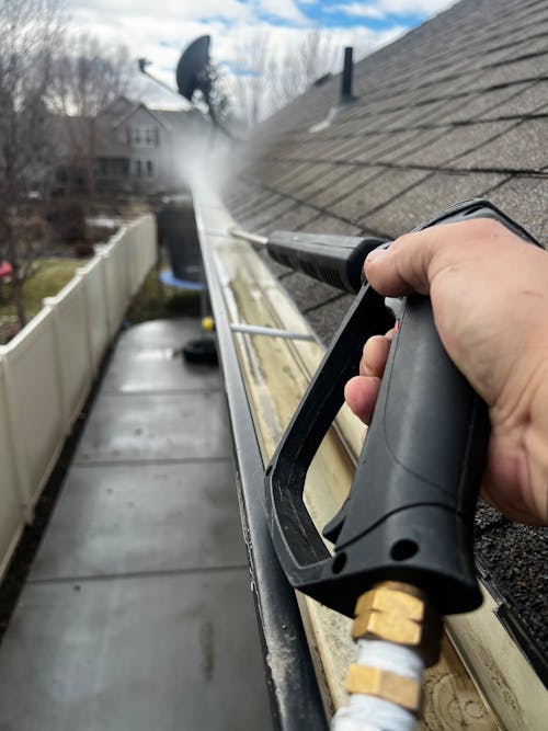 Gutter Cleaning & Repairs